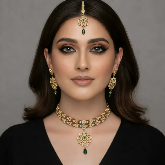Beautiful Gold Plated Antique Necklace Set With Pearls and Green Stones