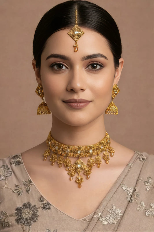 Beautiful Gold Plated Antique Necklace Set With Pearls